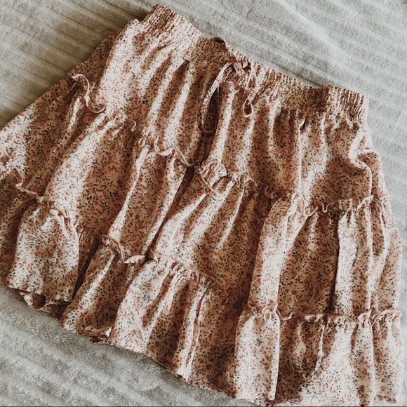 Free People Dresses & Skirts - Pink boho rose floral print skirt nwt